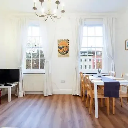 Al's Kingsdown Parade F3 Apartamento